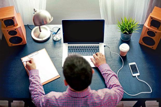 کسب درامد از فریلنسری | انواع کسب و کار اینترنتی خانگی