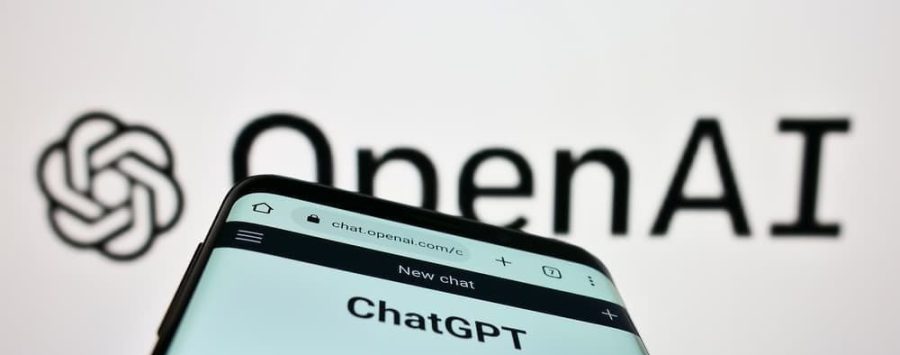 The concern of a group of OpenAI and DeepMind company employees about the dangers of artificial intelligence