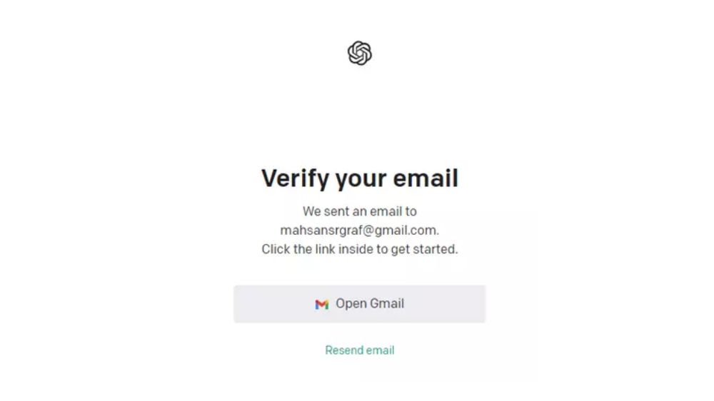 بخش وارد کردن ایمیل در چت جی پی تی