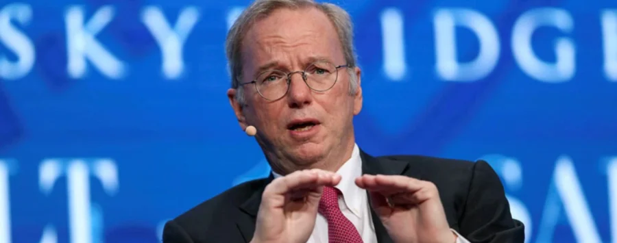 Former Google CEO Praises DeepSeek as a Milestone in the AI Industry
